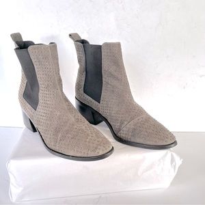 Alice + Olivia gray suede studded boots 37.5